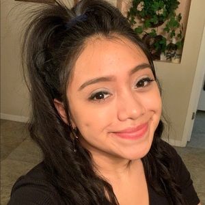 Meet your Posher, Magda